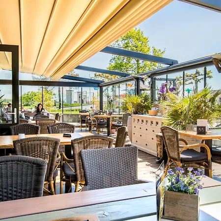 ホリデーパーク Europarcs Parc Du Soleil ノールトウェイク