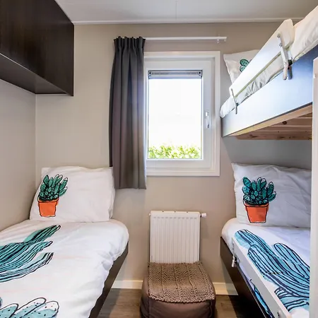 ホリデーパーク Europarcs Parc Du Soleil 3*